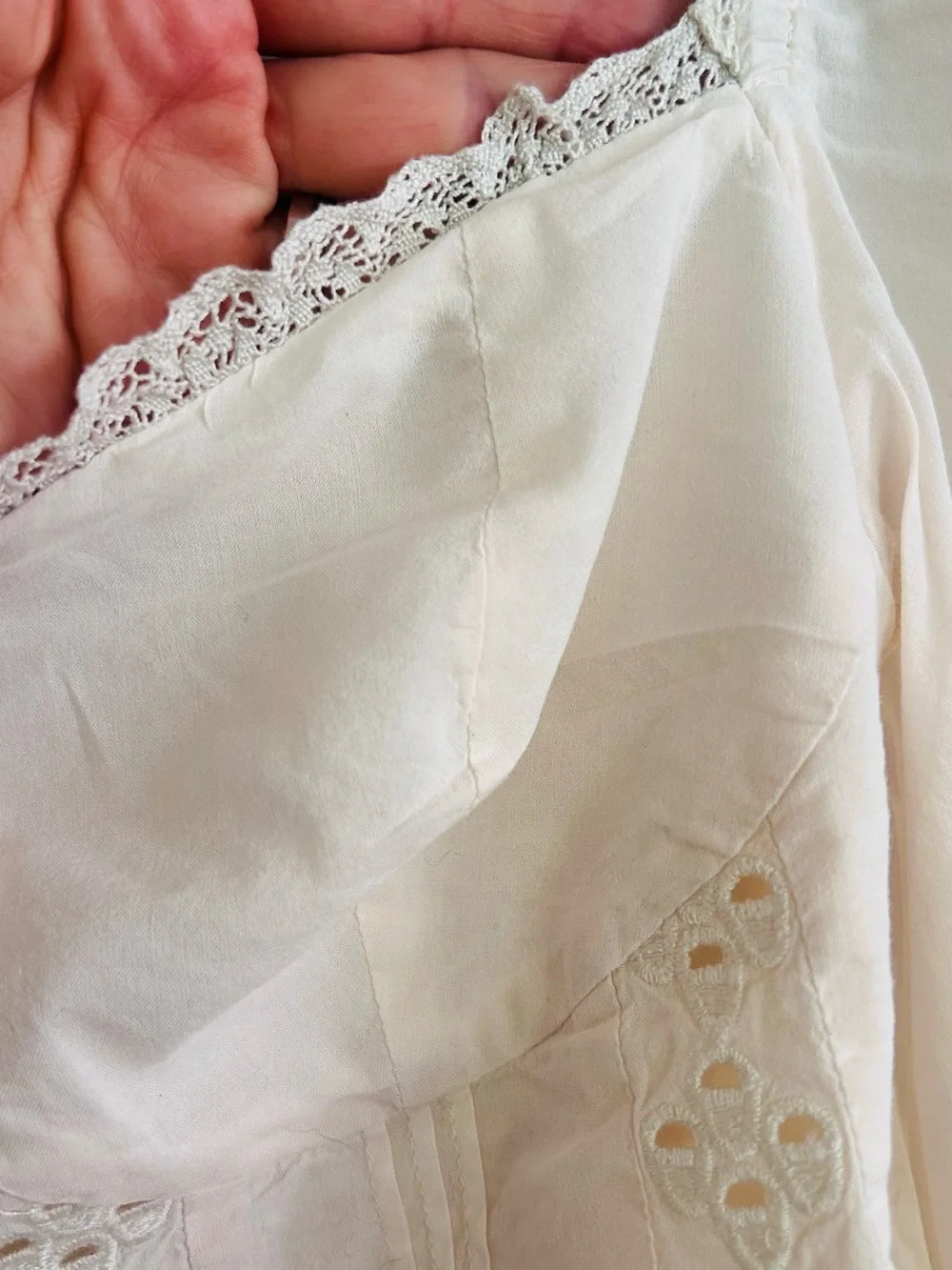 Reformation Isadora Top Ivory Eyelet Lace Smocked Cottagecore Blouse Size 6